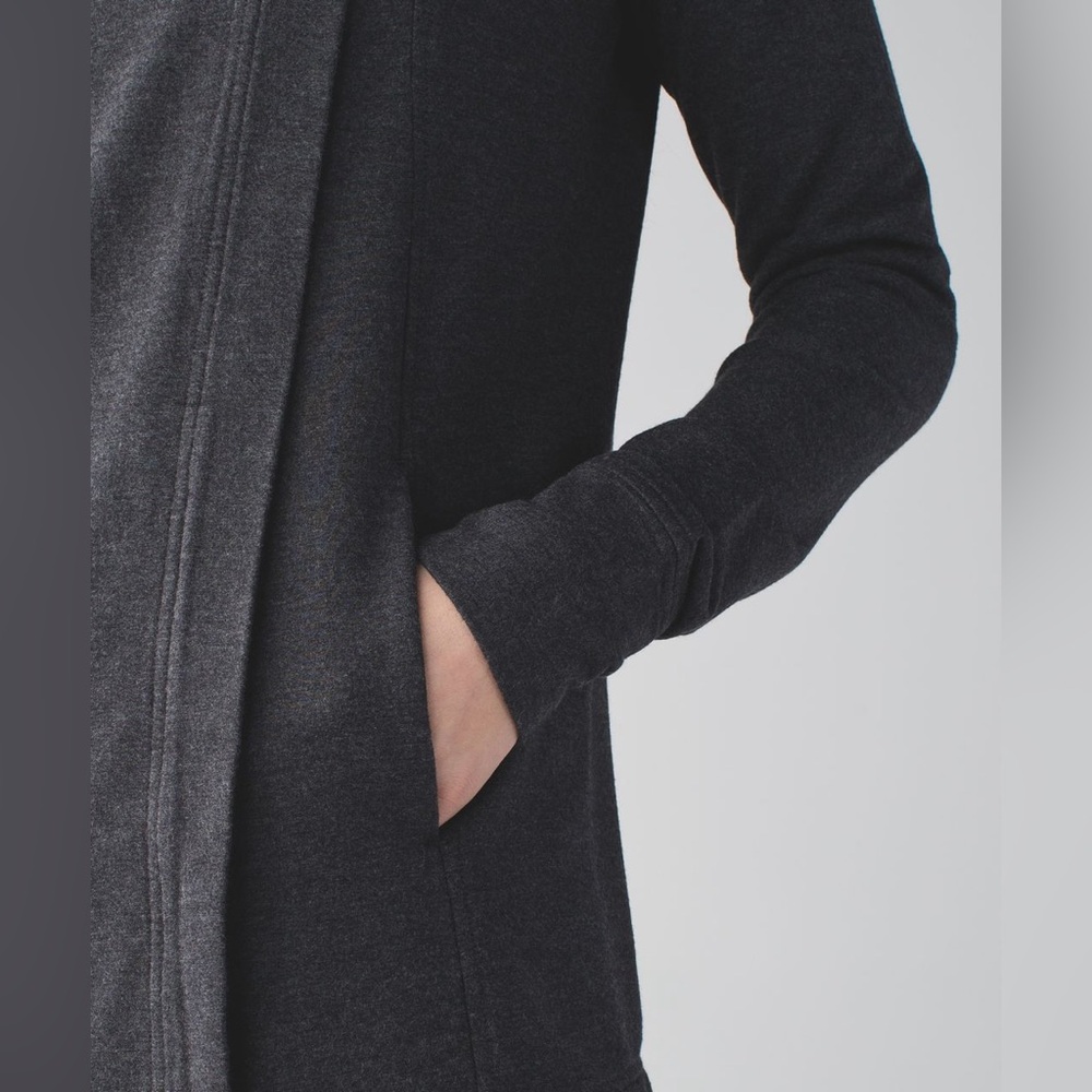 Lululemon Coast Wrap - Picture 5 of 10